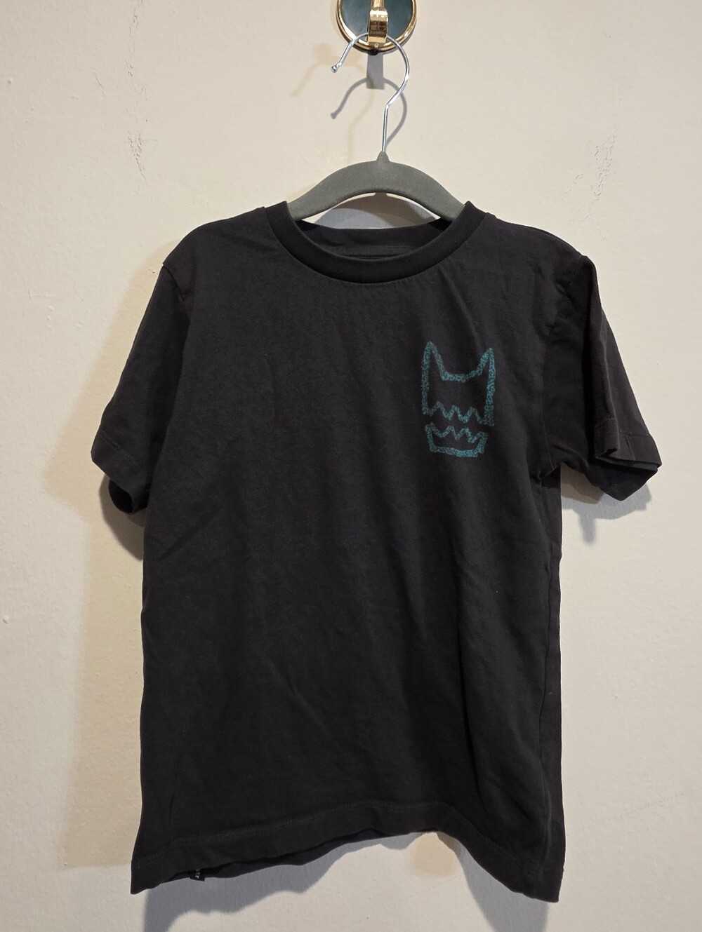 Munster Kids Black Teal Graphic Tee Short Sleeve Shirt Size 5